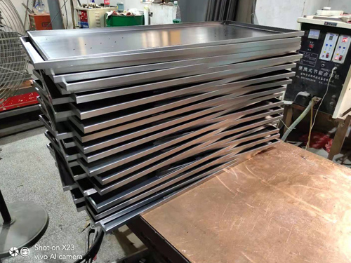 生產(chǎn)工作臺(tái)